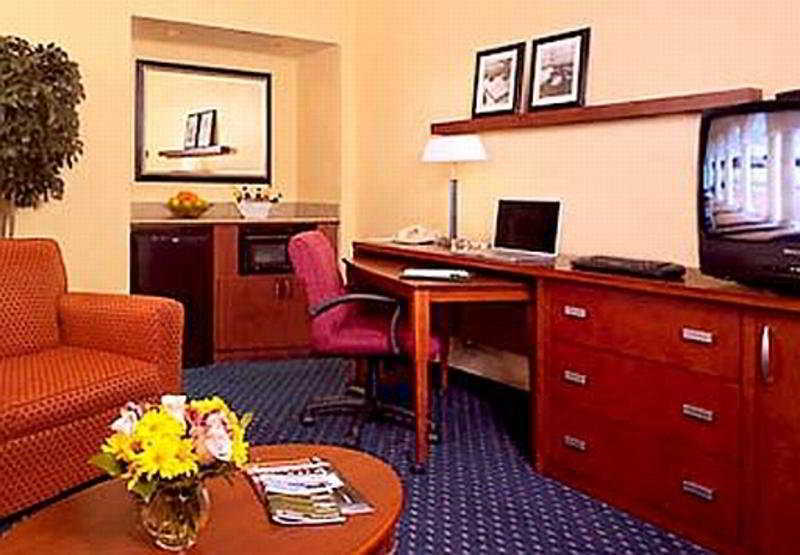 Hotel Courtyard St. Petersburg Clearwater Camera foto