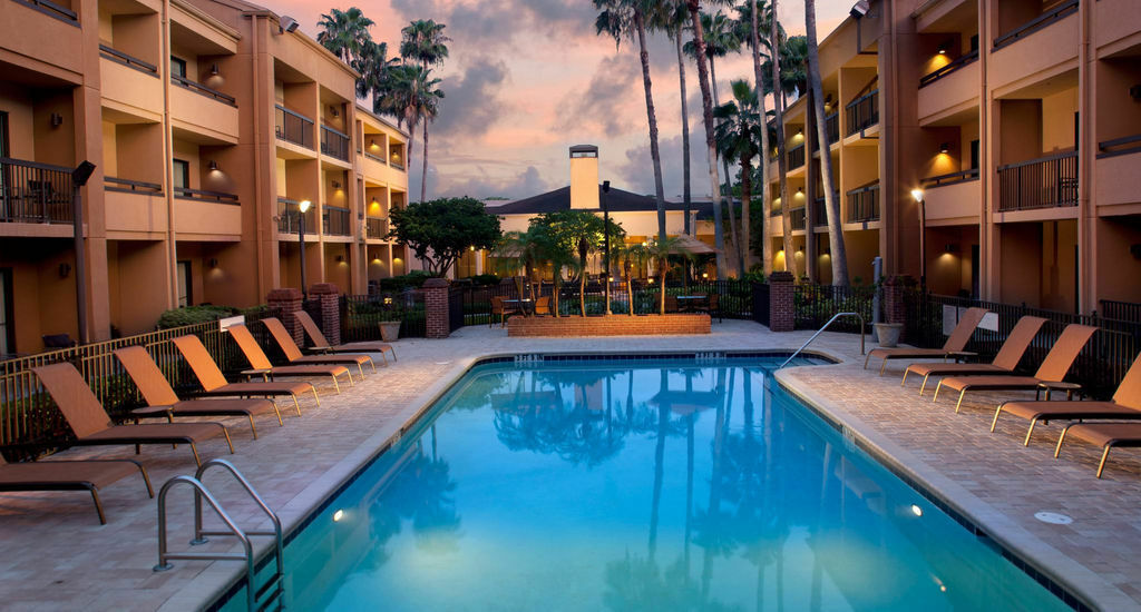 Hotel Courtyard St. Petersburg Clearwater Esterno foto